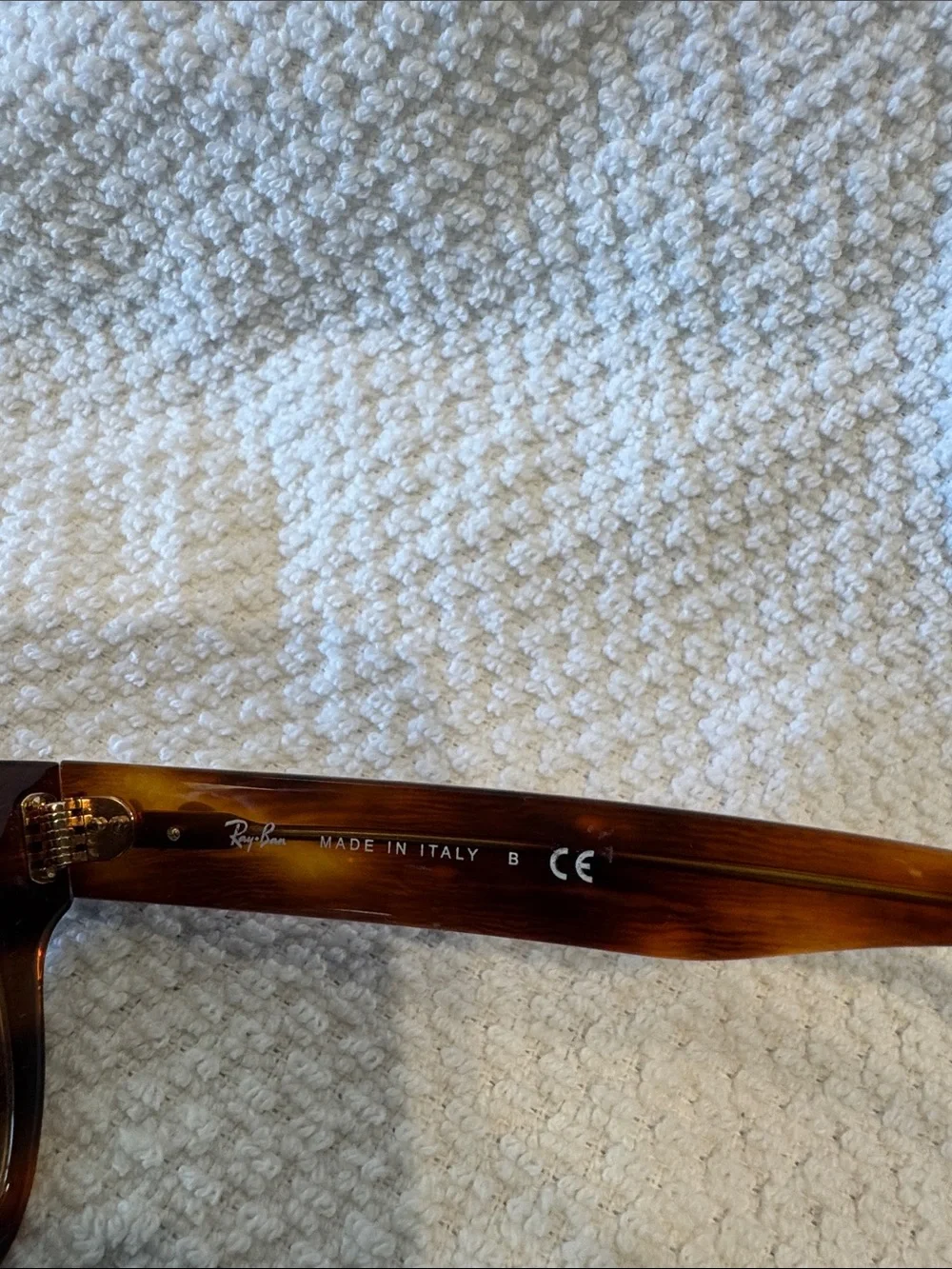 RARE Ray-Ban 2190Brown Tortoiseshell Rectangular Sunglasses with Gradient Lenses